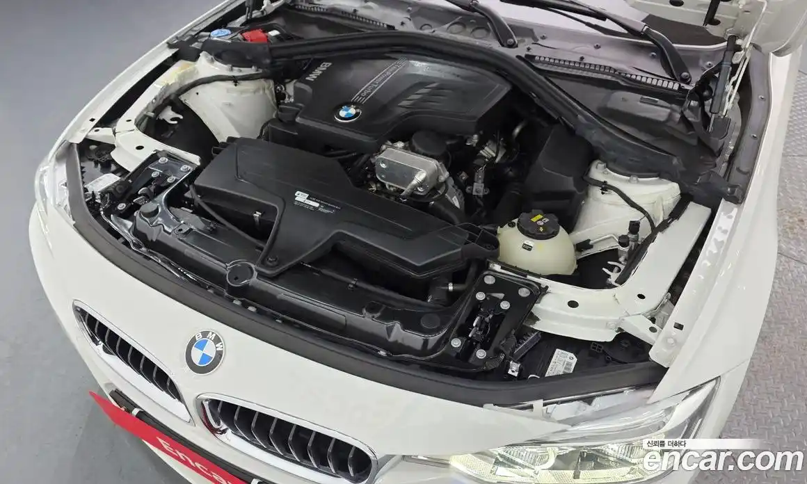 BMW 3 серия 2018 2.0 автомат (гидро), фото 6