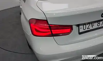BMW 3 серия 2018 2.0 автомат (гидро), миниатюра 9