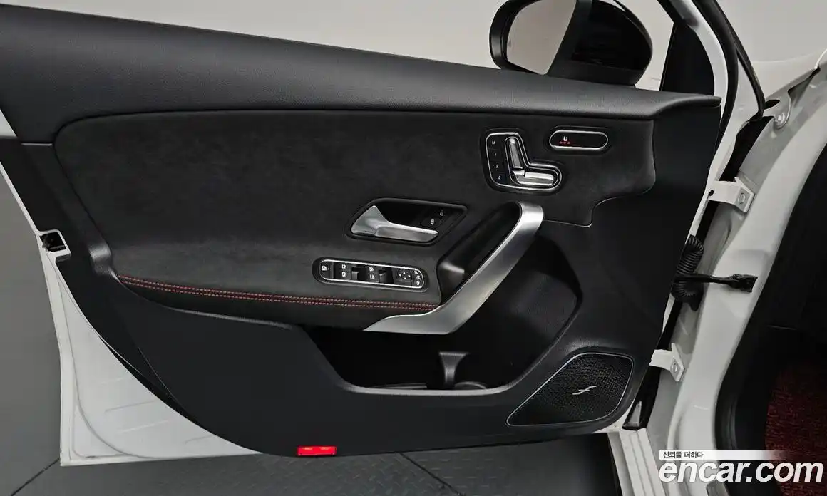 Mercedes-Benz A-Class 2025 2.0 гидро, фото 13