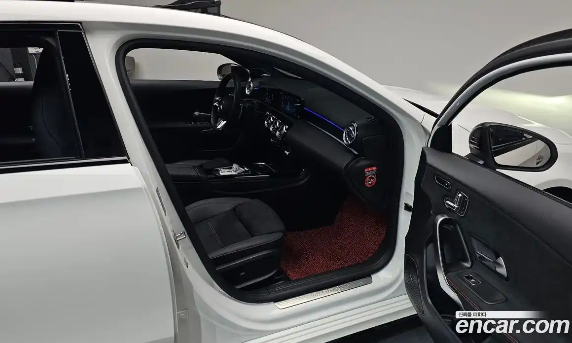 Mercedes-Benz A-Class 2025 2.0 гидро, фото 15