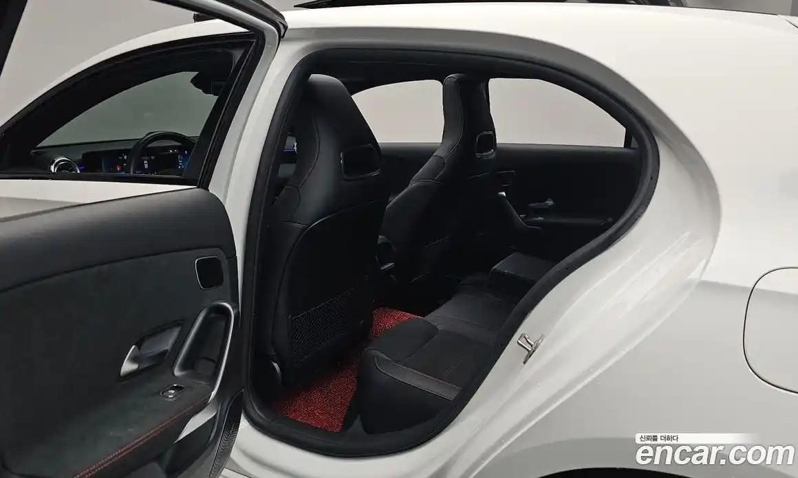 Mercedes-Benz A-Class 2025 2.0 гидро, фото 16