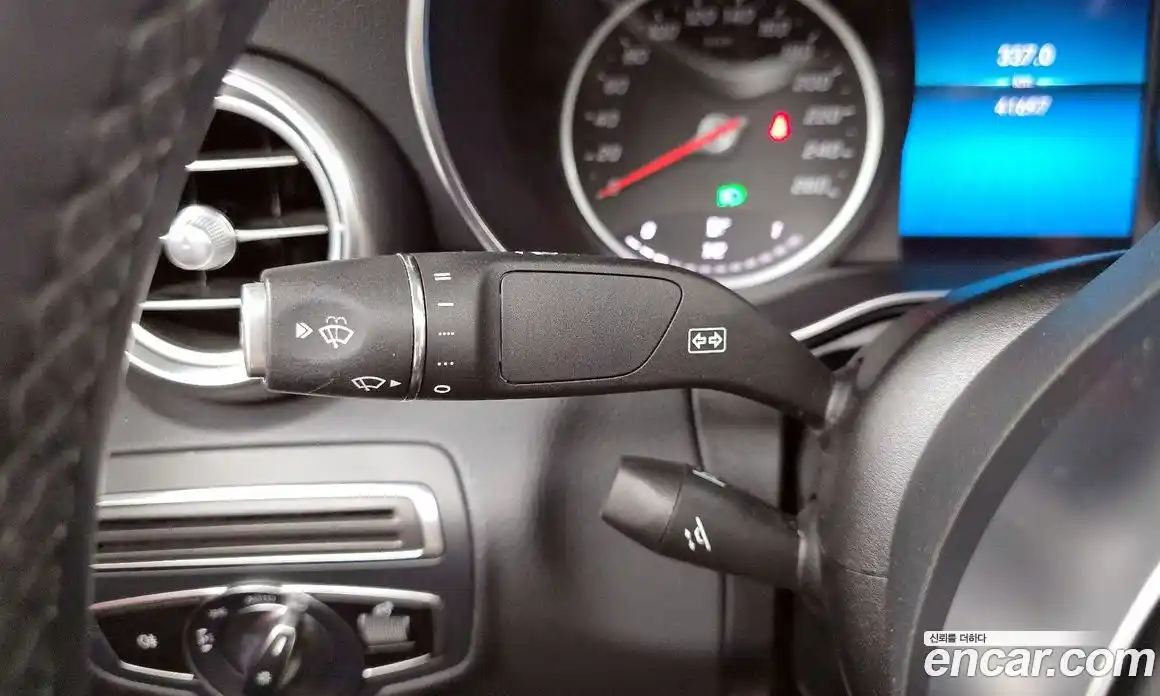 Mercedes-Benz C-Class 2019 2.0 гидро, фото 28
