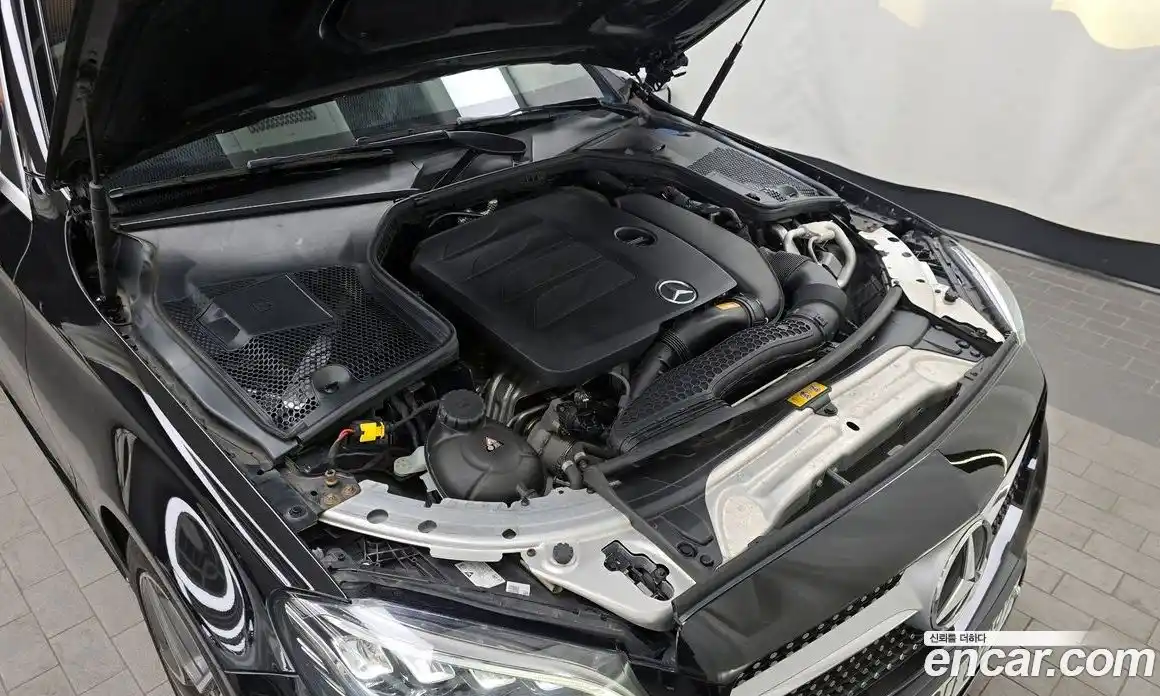 Mercedes-Benz C-Class 2019 2.0 гидро, фото 6