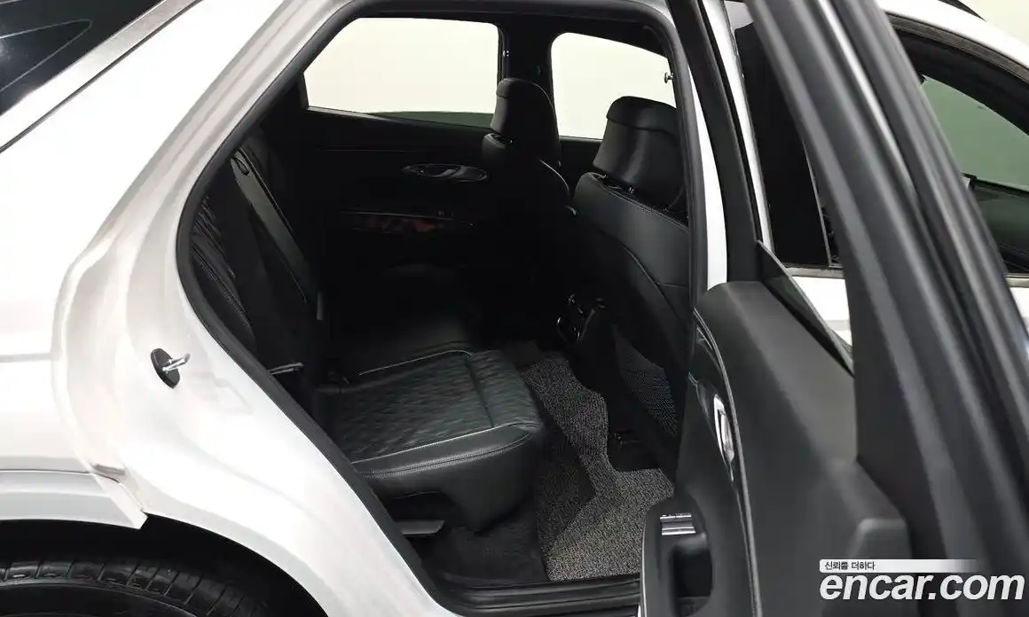 Genesis GV70 2022 2.5 гидро, фото 18