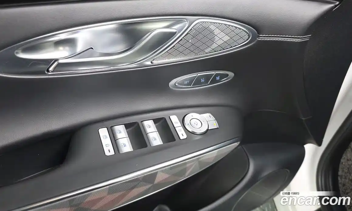 Genesis GV70 2022 2.5 гидро, фото 31