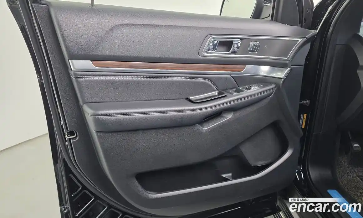 Ford Explorer 2018 2.3 автомат (гидро), фото 14