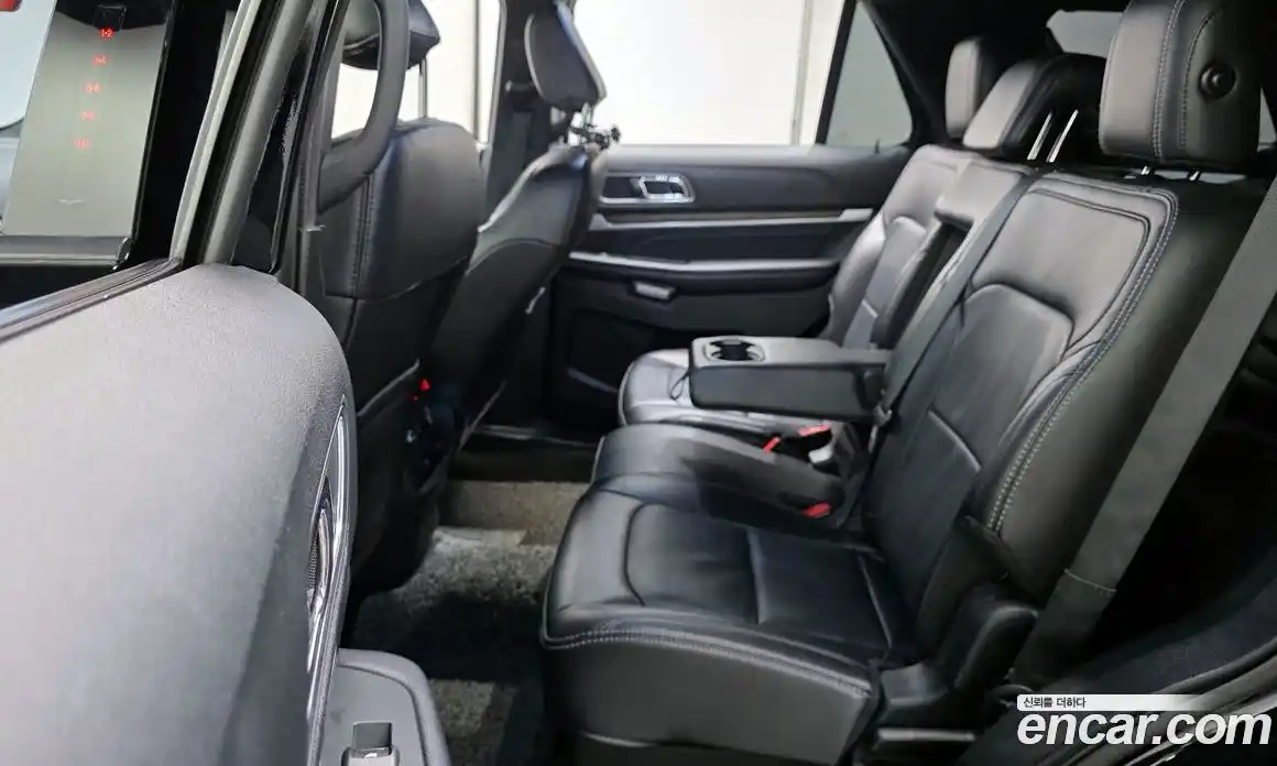 Ford Explorer 2018 2.3 автомат (гидро), фото 18