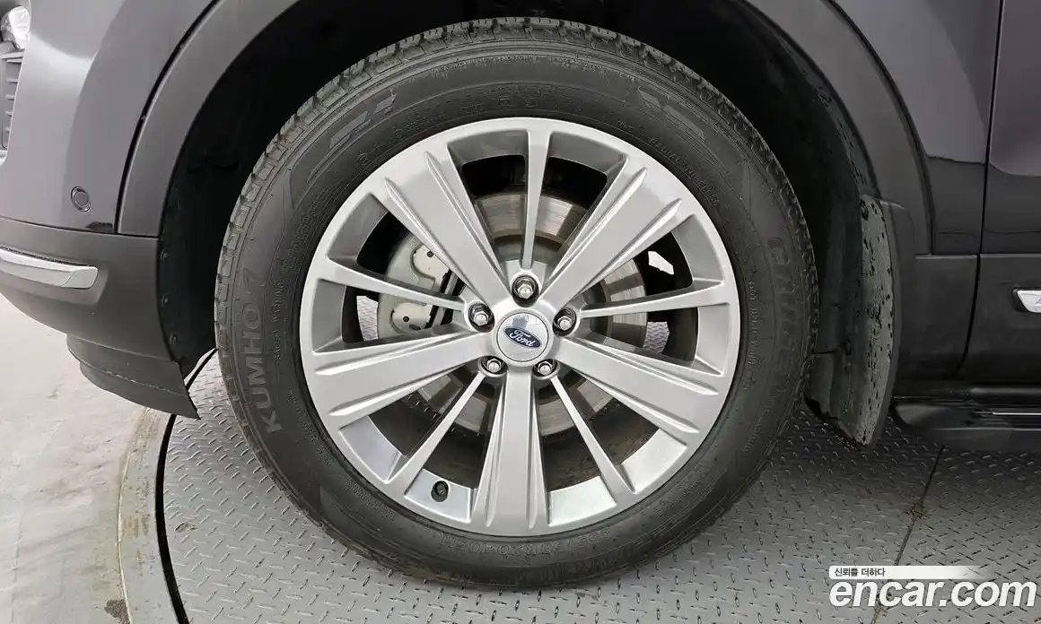 Ford Explorer 2018 2.3 автомат (гидро), фото 5