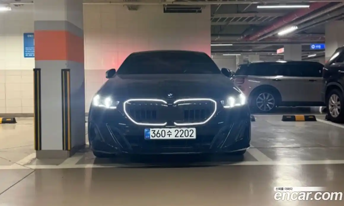 BMW 5-Series 2025 2.0 гидро, фото 3