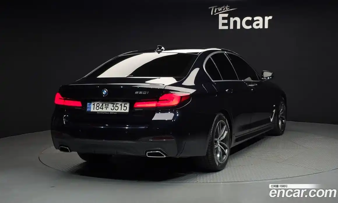 BMW 5-Series 2022 2.0 гидро, фото 2