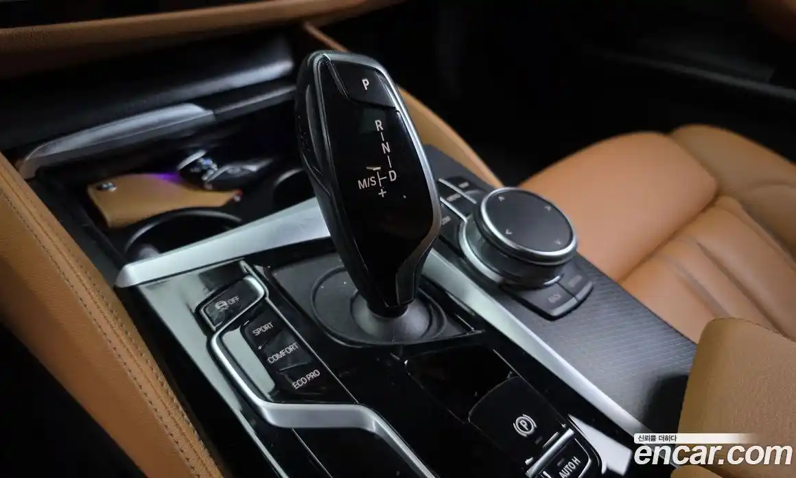 BMW 5-Series 2022 2.0 гидро, фото 9