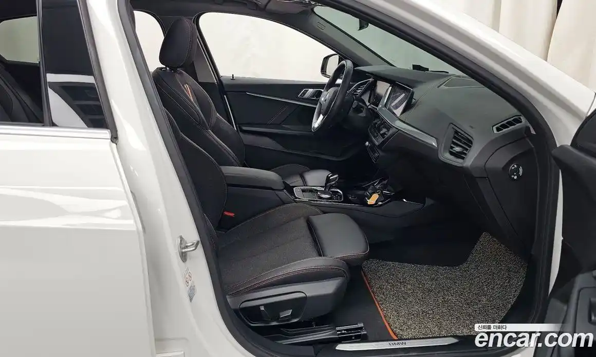 BMW 1-Series 2021 2.0 гидро, фото 17