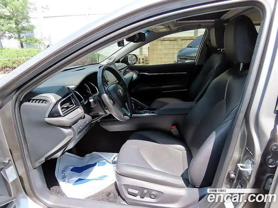 Toyota Camry 2024 2.5 гидро, фото 10