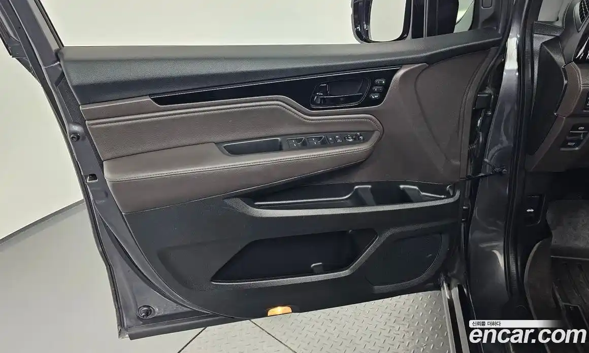 Honda Odyssey 2018 3.5 автомат (гидро), фото 14