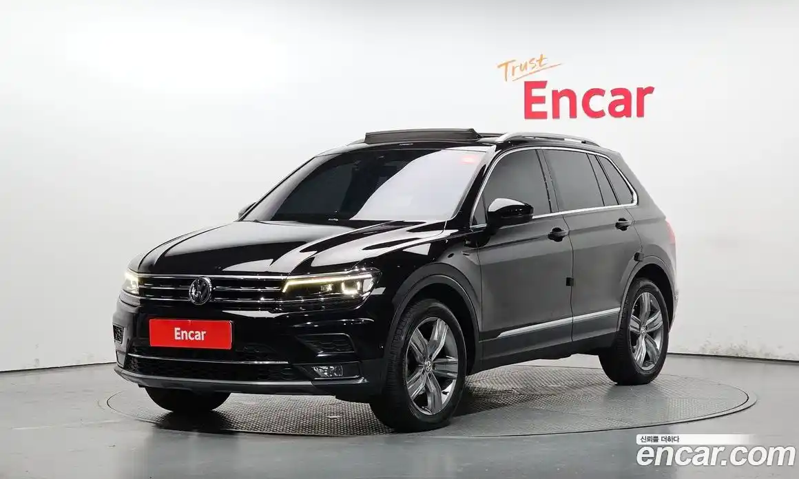 Volkswagen Tiguan 2018 2.0 автомат (гидро), фото 1
