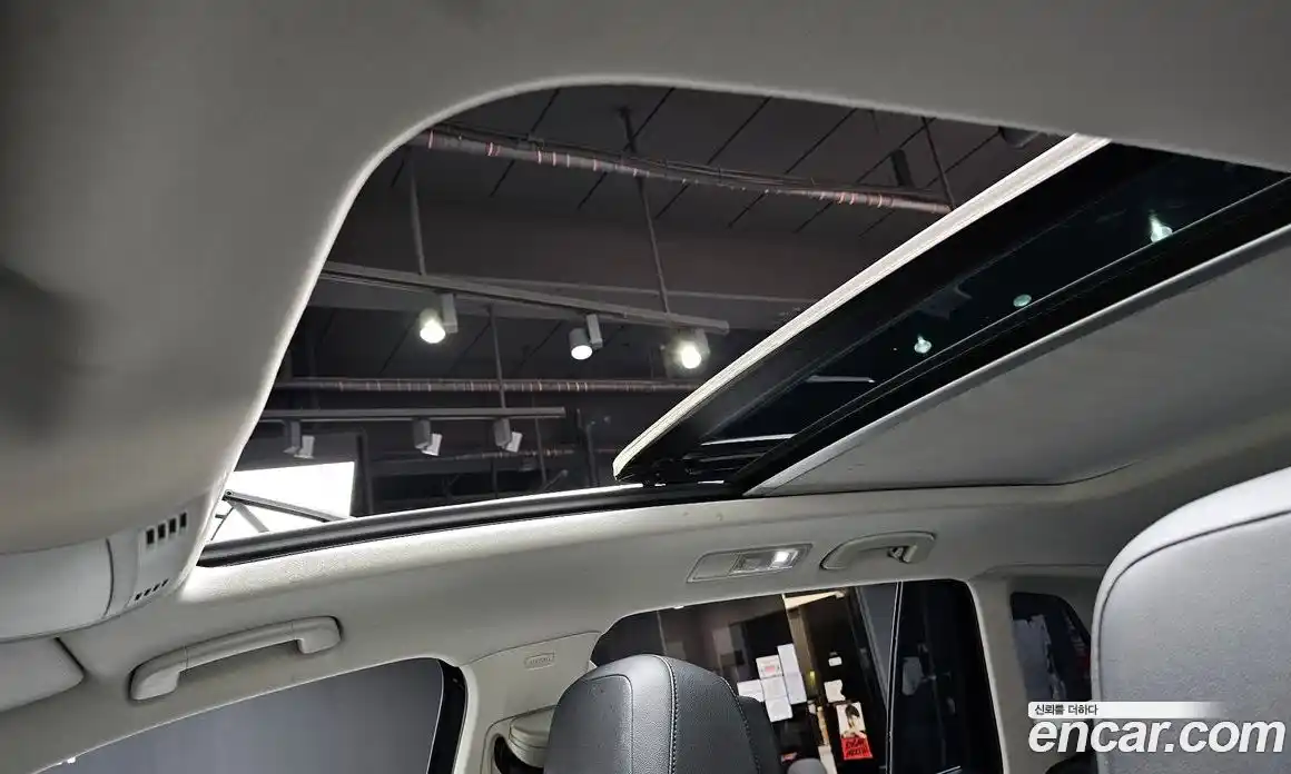 Volkswagen Tiguan 2018 2.0 автомат (гидро), фото 19