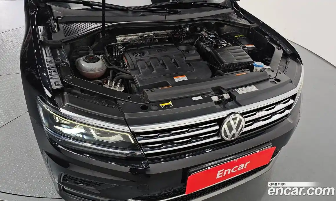 Volkswagen Tiguan 2018 2.0 автомат (гидро), фото 6