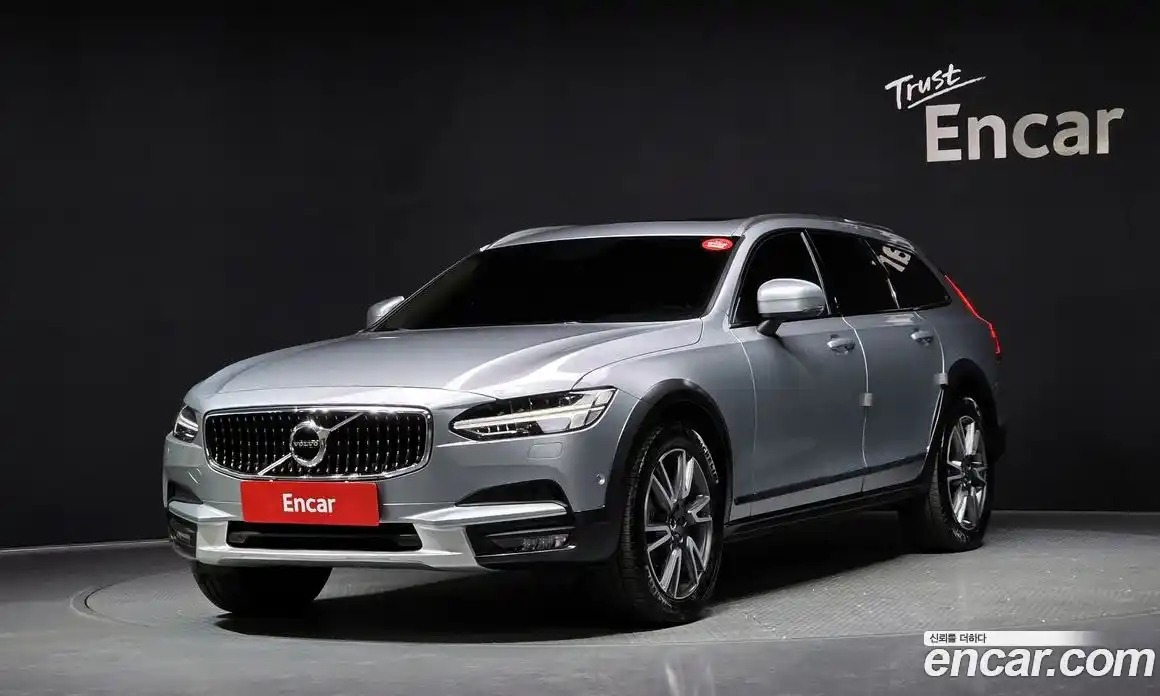 Volvo V90 2018 2.0 автомат (гидро), фото 1