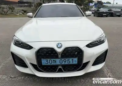 BMW i4, 2022