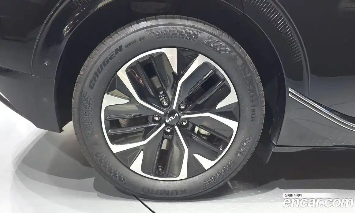 Kia EV6 2022 0.1 гидро, фото 5