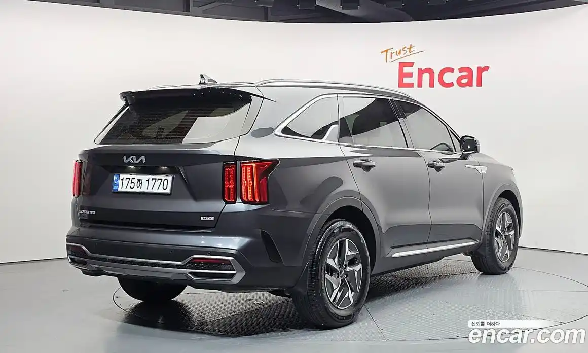 Kia Sorento 2023 1.6 гидро, фото 2