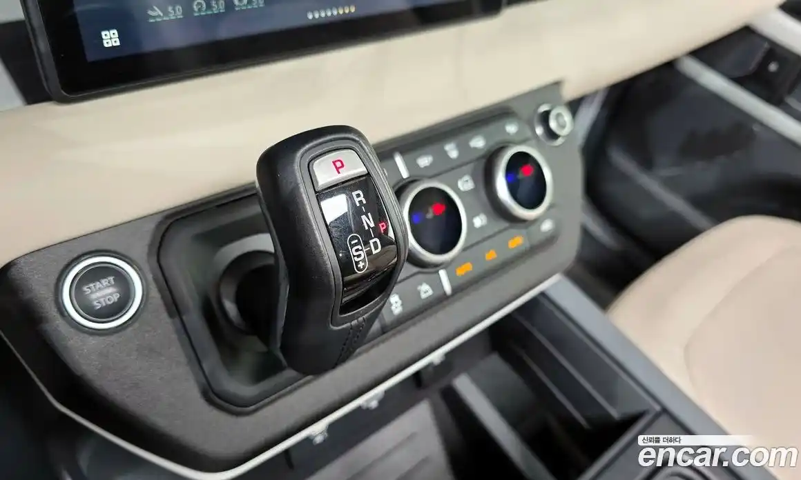 Land Rover Defender 2021 3.0 автомат (гидро), фото 12