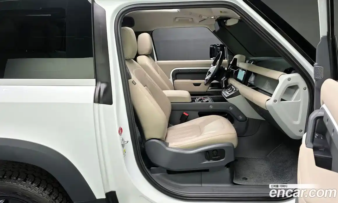 Land Rover Defender 2021 3.0 автомат (гидро), фото 16