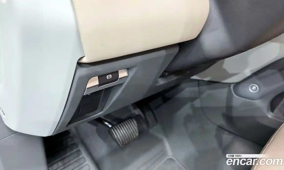 Land Rover Defender 2021 3.0 автомат (гидро), фото 25
