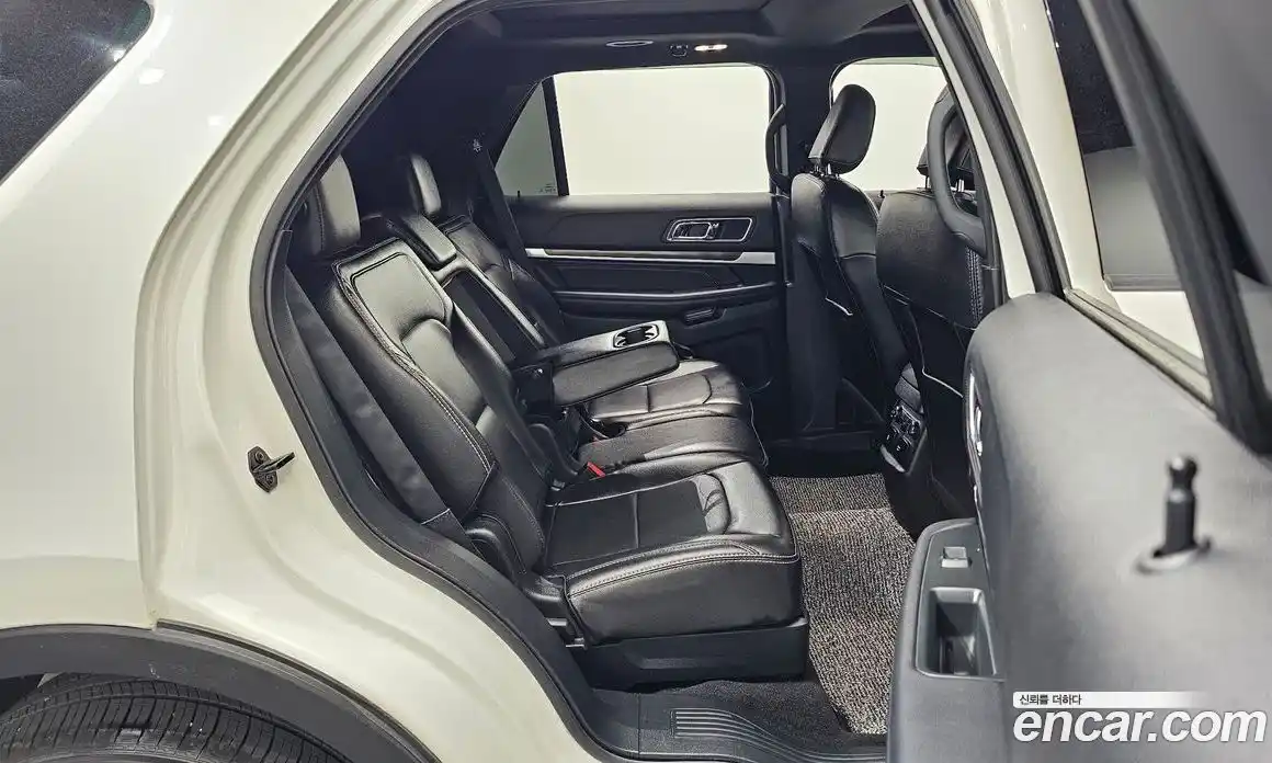 Ford Explorer 2019 2.3 автомат (гидро), фото 24