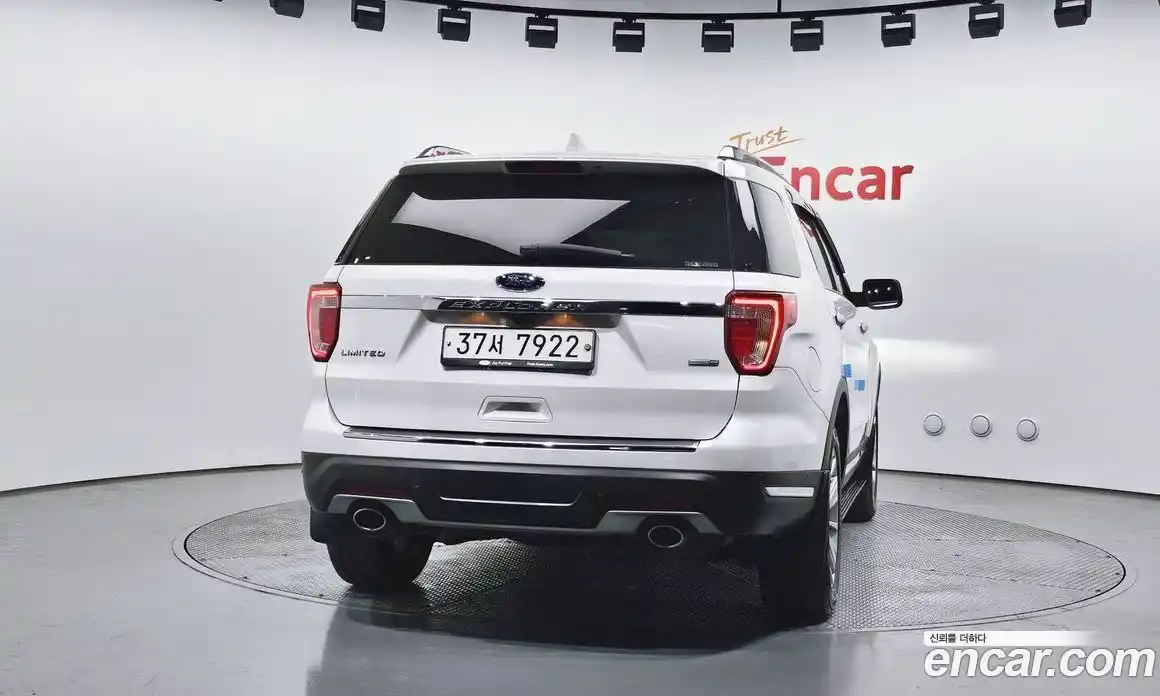 Ford Explorer 2019 2.3 автомат (гидро), фото 4
