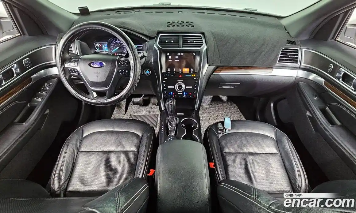 Ford Explorer 2019 2.3 автомат (гидро), фото 10