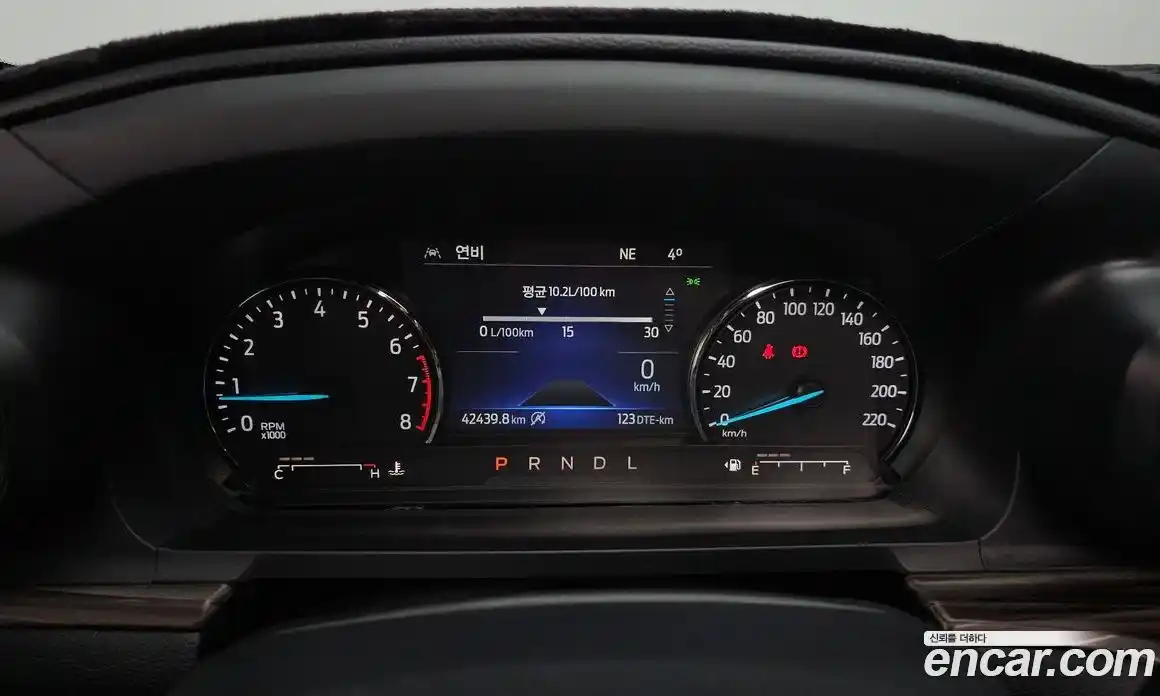Ford Explorer 2021 2.3 автомат (гидро), фото 8