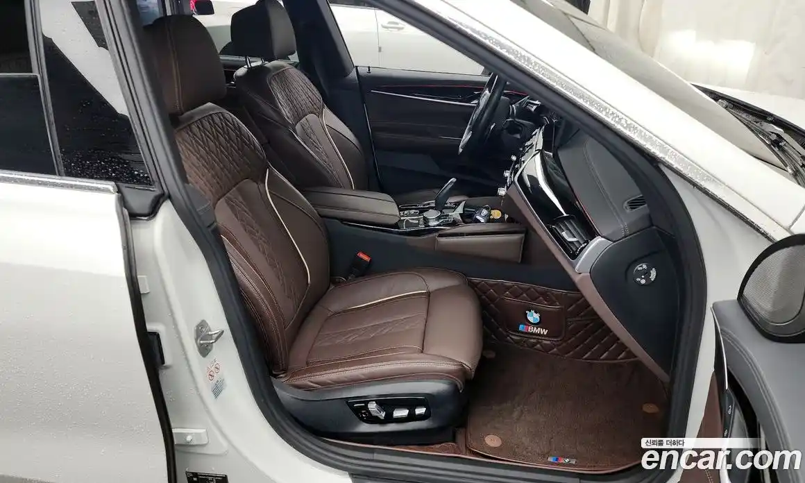 BMW 6-Series 2023 3.0 гидро, фото 11