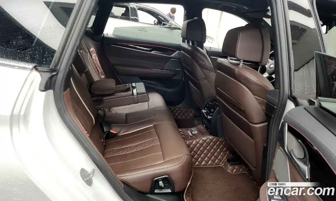 BMW 6-Series 2023 3.0 гидро, фото 12
