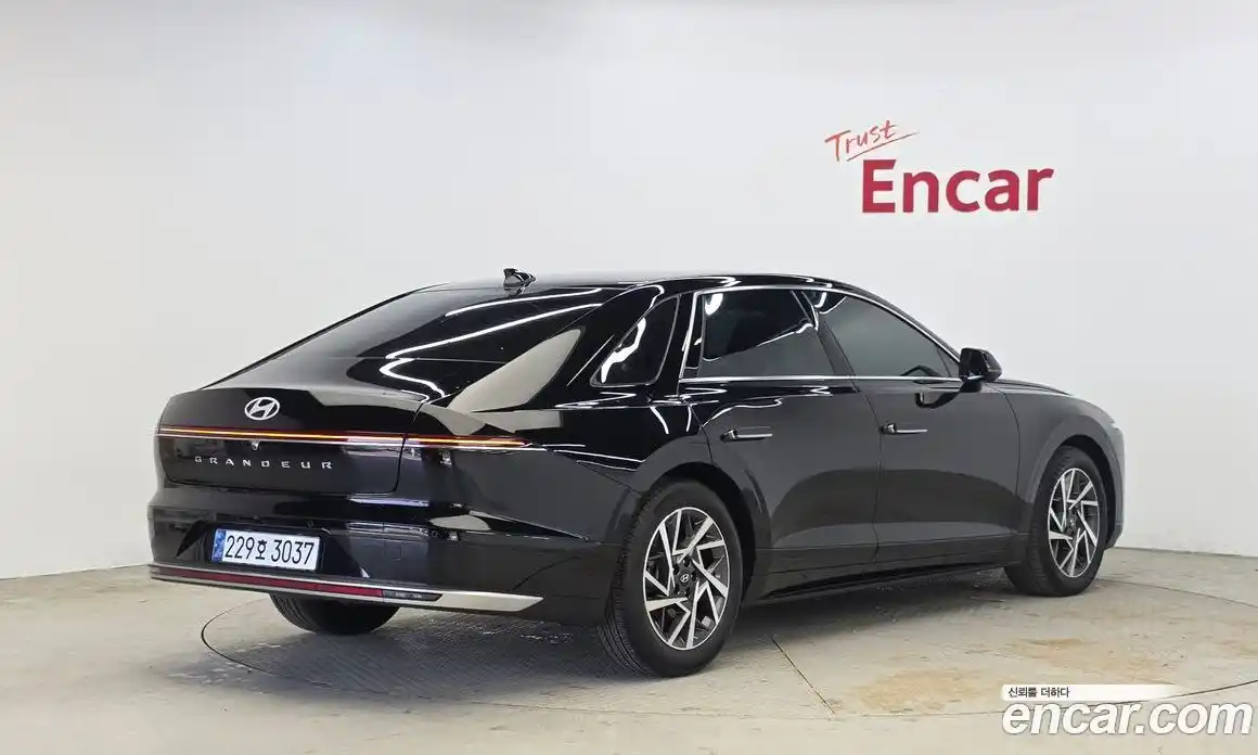 Hyundai Grandeur 2024 2.5 гидро, фото 2