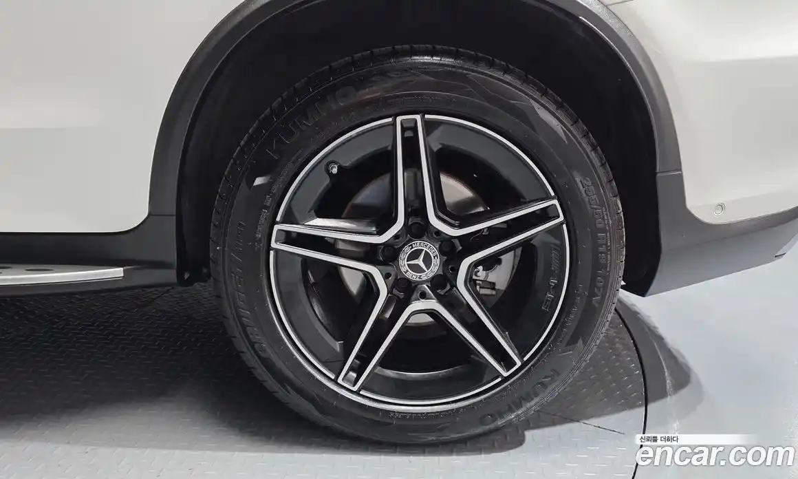 Mercedes-Benz GLC-Class 2021 2.0 автомат (гидро), фото 7