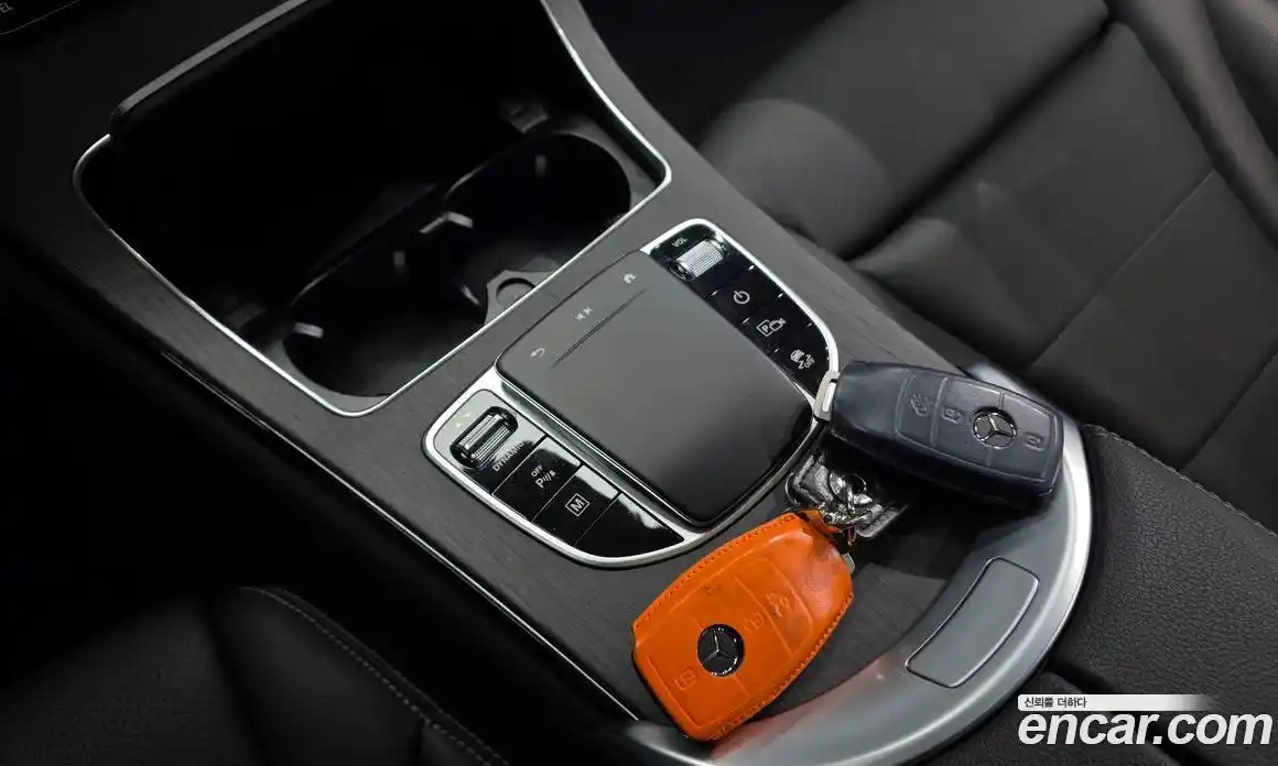 Mercedes-Benz GLC-Class 2022 2.0 автомат (гидро), фото 12