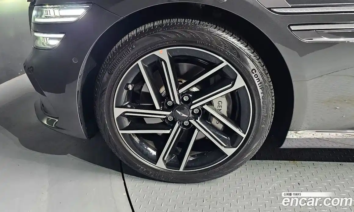 Genesis G80 2024 2.5 гидро, фото 5