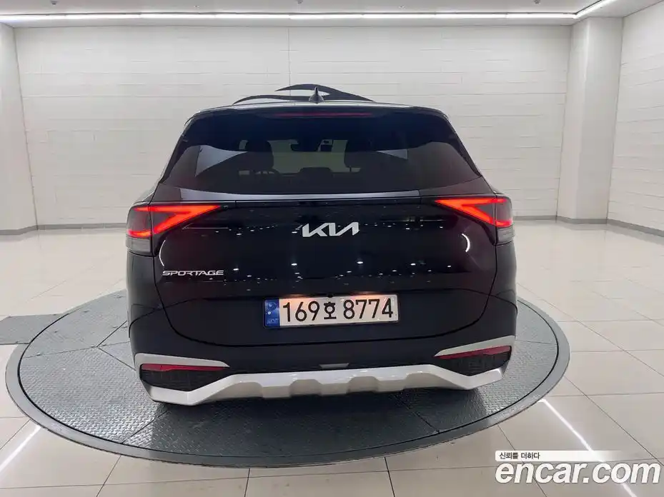 Kia Sportage 2022 1.6 автомат (гидро), фото 3