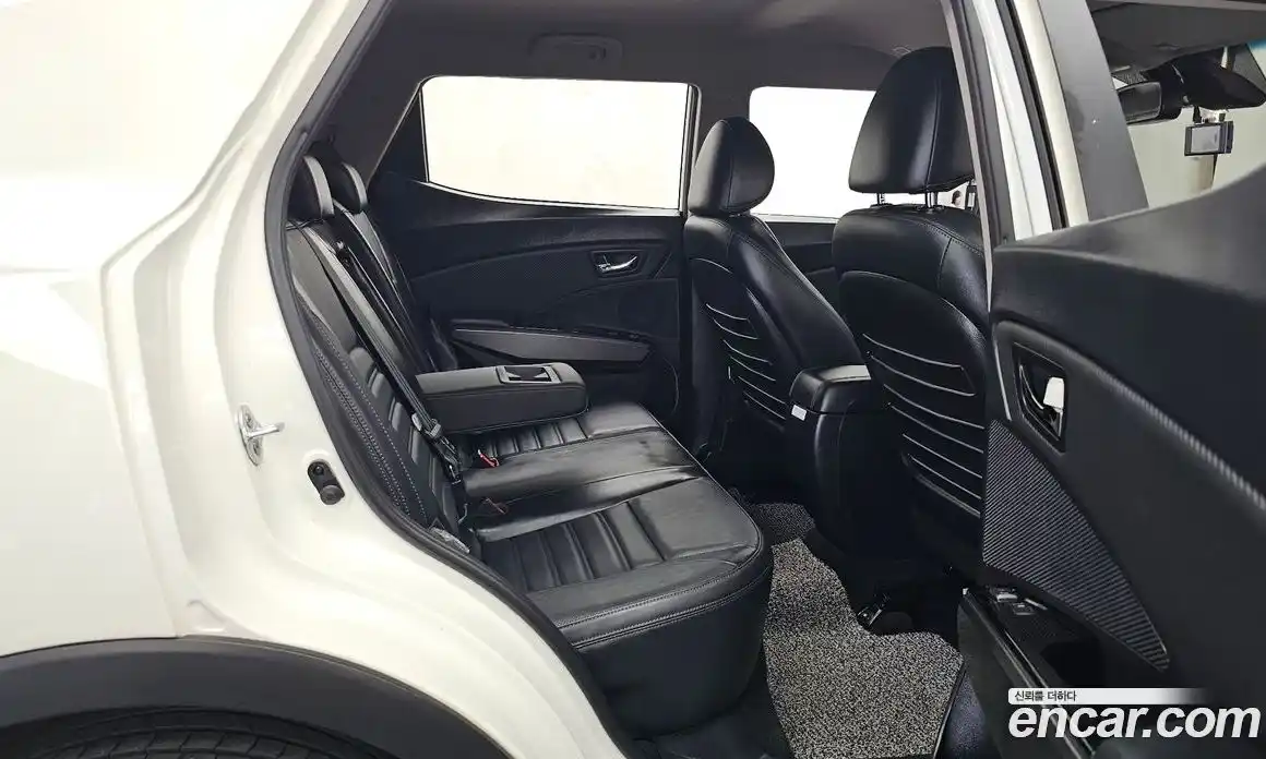 SsangYong TIBOLI 2019 1.6 автомат (гидро), фото 18