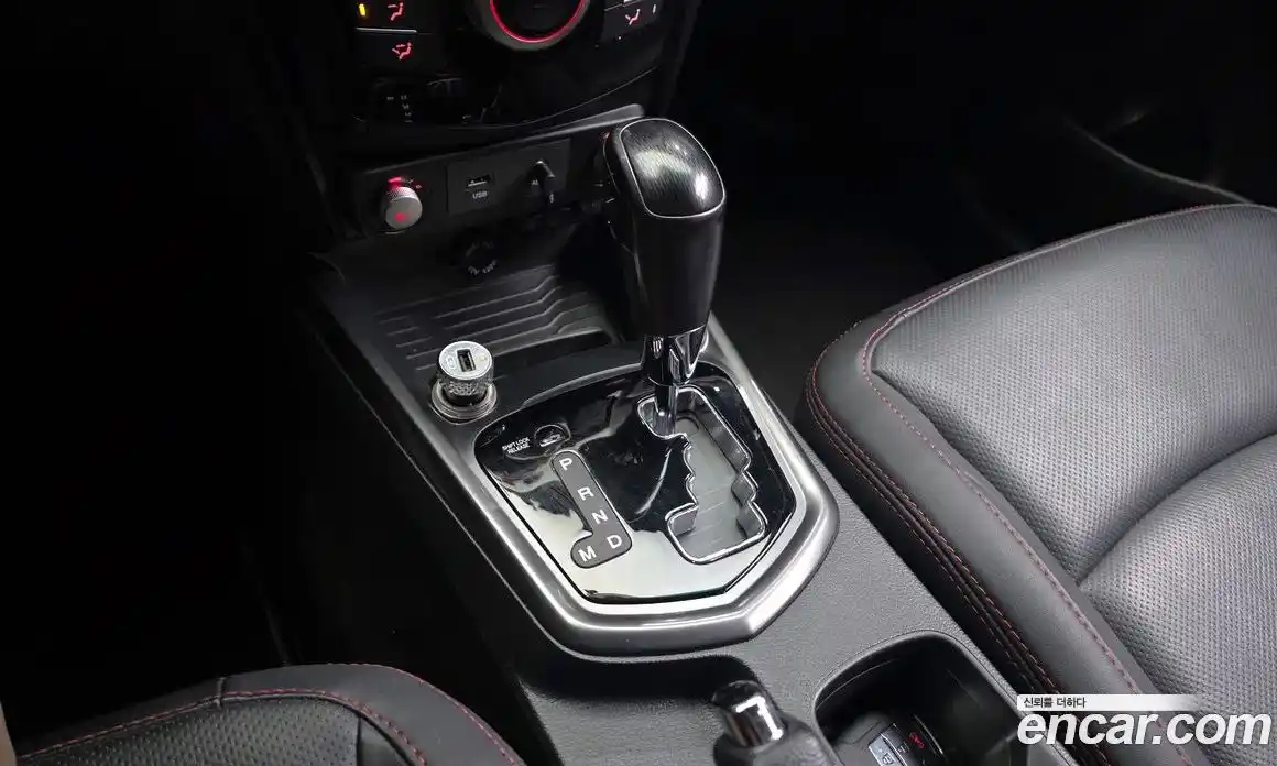 SsangYong TIBOLI 2018 1.6 автомат (гидро), фото 12