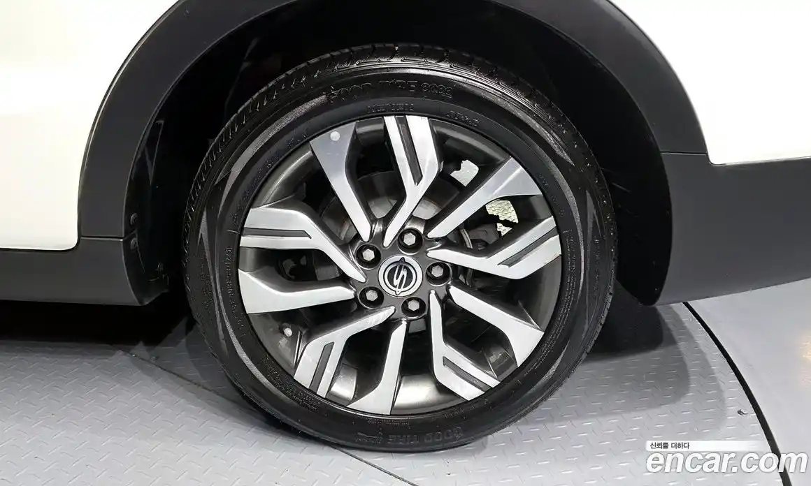 SsangYong TIBOLI 2018 1.6 автомат (гидро), фото 7