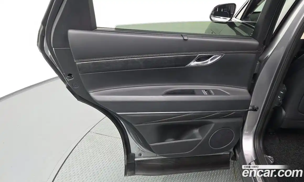 Genesis GV80 2023 2.5 гидро, фото 15