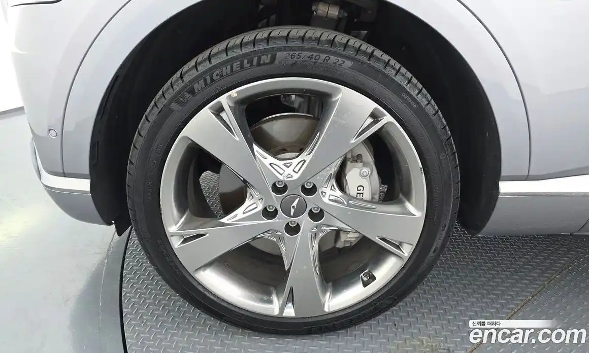Genesis GV80 2023 2.5 гидро, фото 5