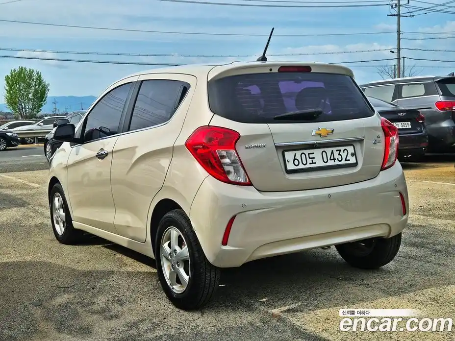 Chevrolet Spark 2016 1.0 гидро, фото 6