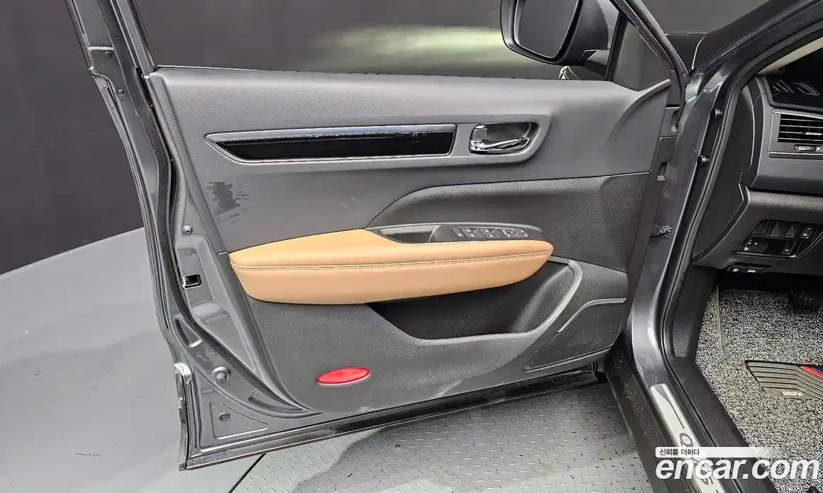 Renault QM6 2024 2.0 гидро, фото 14