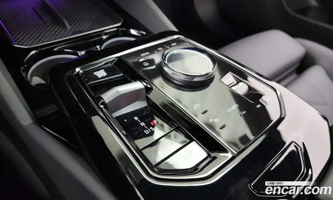BMW 5-Series 2024 2.0 гидро, фото 12