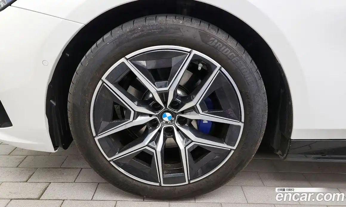 BMW 5-Series 2024 2.0 гидро, фото 5