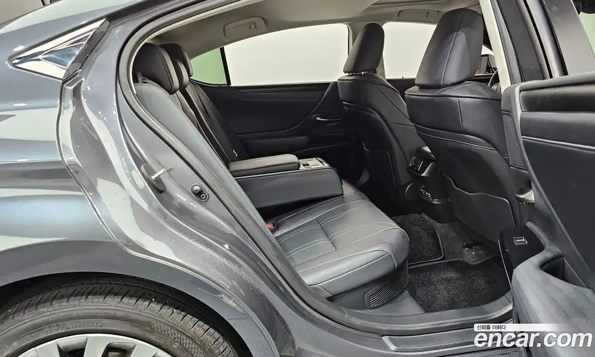 Lexus ES 2021 2.5 гидро, фото 17