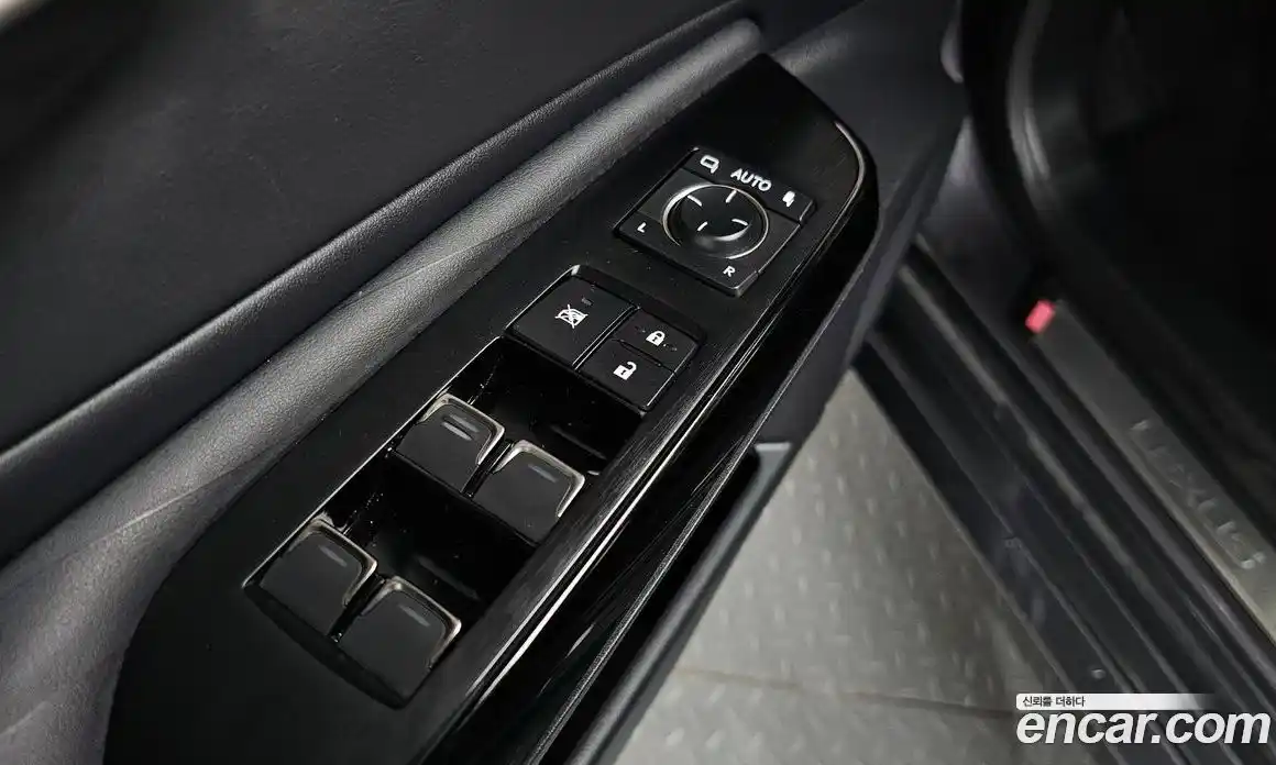Lexus ES 2021 2.5 гидро, фото 38